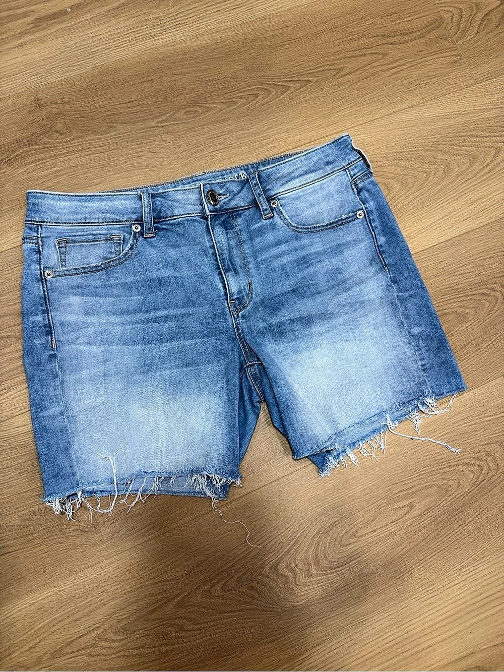 American Eagle Super Stretch X Women's Denim Shorts Size 12